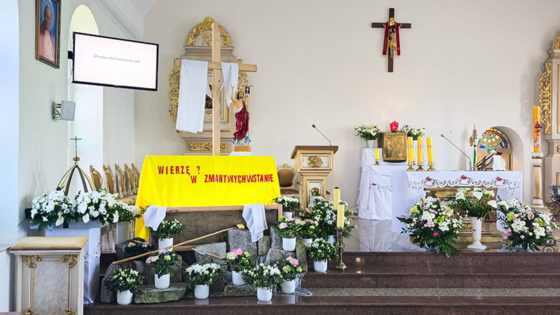 Wielkanoc Kościół w Sadlinkach